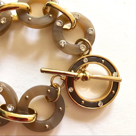 Kate Spade Out Of Her Shell Faux Tortoise Bracelet - Picture 2 of 7